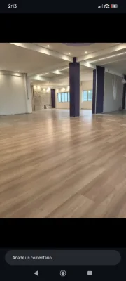 Instalación de suelo de madera natural en Vigo