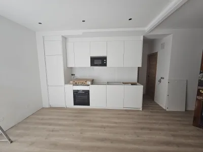Instalación de suelo de madera natural en Fuenlabrada