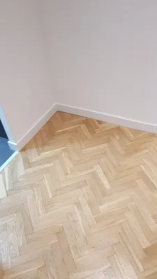 Instalación de suelo de madera natural en Fuenlabrada