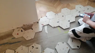 Instalación de suelo de madera natural en Elche
