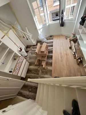 Instalación de suelo de madera natural en Elche