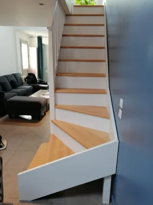 Instalación de suelo de madera natural en Elche