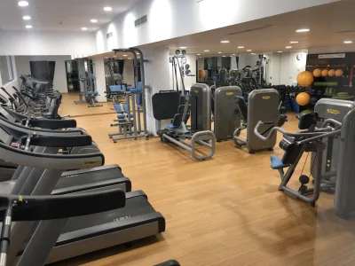 Instalación de suelo de madera natural en Alzira