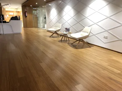 Instalación de suelo de madera natural en Alzira