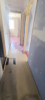 Instalación de suelo de madera natural en Xàbia