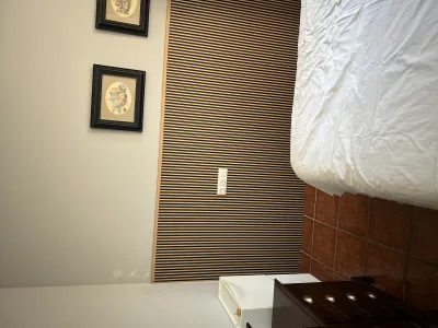 Instalación de suelo de madera natural en Granollers