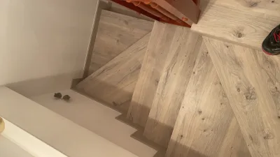 Instalación de suelo de madera natural en Reus