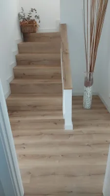 Instalación de suelo de madera natural en Reus