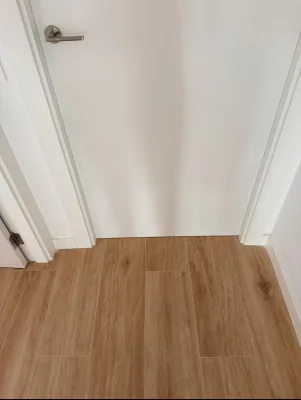 Instalación de suelo de madera natural en Barcelona