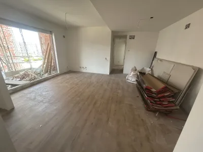 Instalación de suelo de madera natural en Málaga