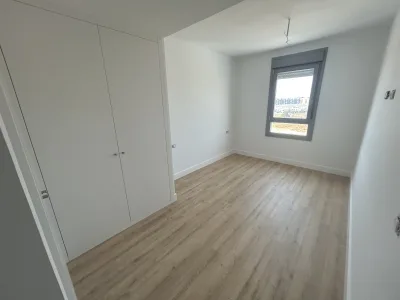 Instalación de suelo de madera natural en Málaga