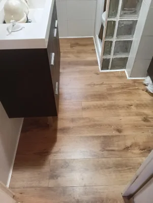 Instalación de suelo de madera natural en Soria