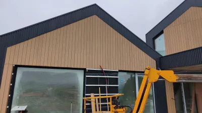 Instalación de suelo de madera natural en Torrelavega