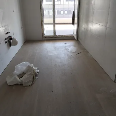 Instalación de suelo de madera natural en Burgos