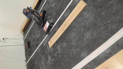 Instalación de suelo de madera natural en Valencia
