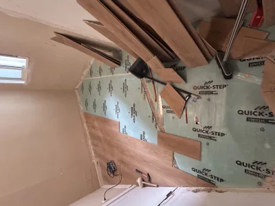 Instalación de suelo de madera natural en Valencia
