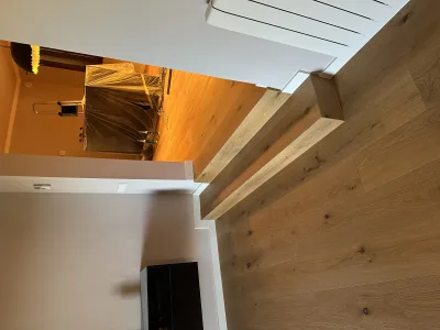 Instalación de suelo de madera natural en Palma