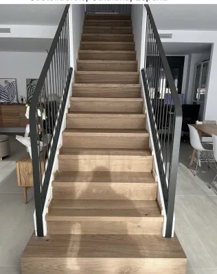 Instalación de suelo de madera natural en Santander