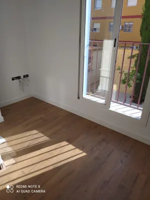 Instalación de suelo de madera natural en Sevilla