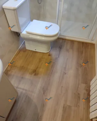 Instalación de suelo de madera natural en Terrassa