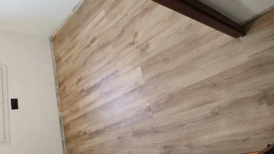 Instalación de suelo de madera natural en Cerdanyola