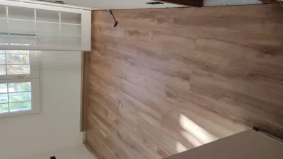 Instalación de suelo de madera natural en Cerdanyola