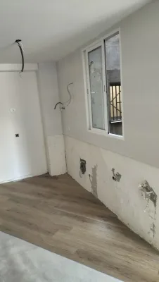 Instalación de tarima flotante clic en Massanassa