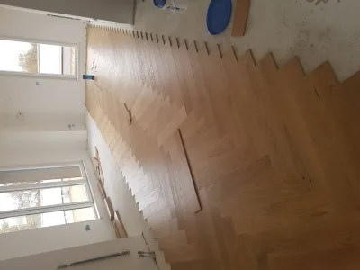 Instalación de suelo de madera natural en Gandía