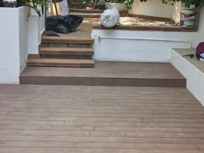 Instalación de suelo de madera natural en Palma