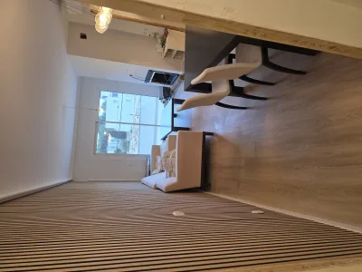 Instalación de suelo de madera natural en Palma