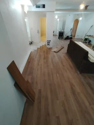 Instalación de suelo de madera natural en Murcia